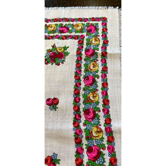 Vintage 1970’s White Pinks Floral Scarf Kashmir 100% Wool Delicate Gorgeous - Picture 7 of 9